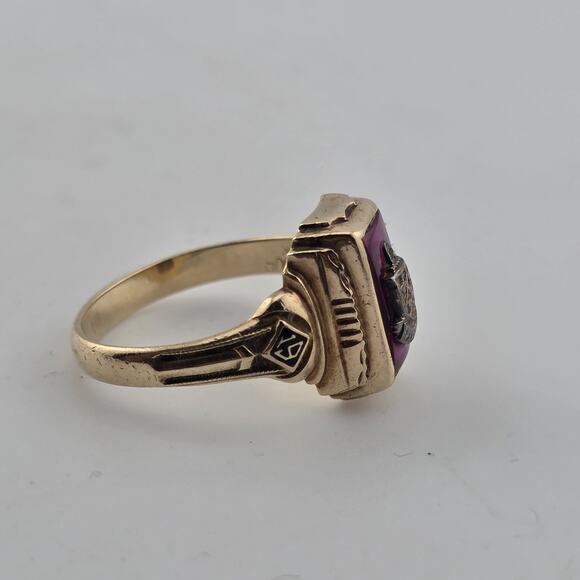 Ferguson 1953 Class Ring 10K Yellow Gold Balfour Size 6.25  Ferguson 1953 Class Ring 10K Yellow Gold Balfour Size 6.25 Vintage